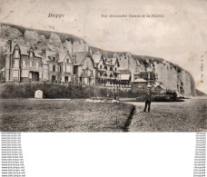 Delcampe - 88Sv   76 Dieppe Rue Alexandre Dumas Et La Falaise - Dieppe