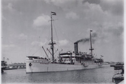 Delcampe - Houtman Passenger Ship Postcard Size Real Photo #SDF966 - Dampfer