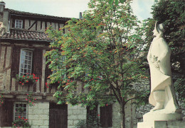 Delcampe - 24 BERGERAC PLACE DE LA MYRPE STATUE DE CYRANO - Bergerac
