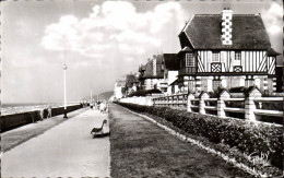 Delcampe - Cabourg CPA Promenade Des Anglais - Cabourg