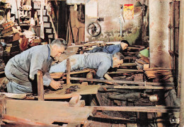 Delcampe - 63 THIERS LA FABRICATION DES COUTEAUX - Thiers