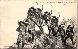 Delcampe - MILITARIA ALPINS - Groupe De Chasseurs Alpins Dans Les Alpes - Regimente