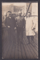 Delcampe - Vintage Postcard Germany RPPC Men On Wood Terrace 1910 - Männer