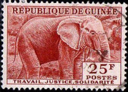 Delcampe - Guinée (Rep) Poste Obl Yv:  15 Mi:15 Elephant (Beau Cachet Rond) - Elefanten