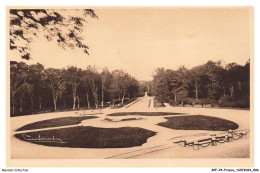 Delcampe - APFP4-0251-60 - FORET DE COMPIEGNE - Vue Générale De La Clairière De L'armistice - Au Fond Le Monument Du Matin - Compiegne