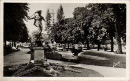 Delcampe - CPA Niort Les Jardins De La Breche - Niort