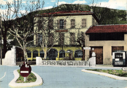 Delcampe - Signes * Rue Et Façade Hôtel Restaurant LES ACACIAS - Signes
