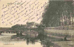 Delcampe - Carte Postale Ancienne - 53 - Laval - Le Pont Neuf - Animée - Oblitération Ronde De 1905 - Correspondance - CPA - Voir S - Laval