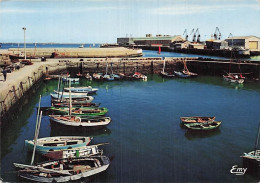 Delcampe - 50 CHERBOURG VUE GENERALE SUR L EPI LE CHENAL LA GARE MARITIME - Cherbourg