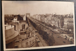 Delcampe - H.752 Paris En Flânant Avenue Des Champs-Elysées (1951) - Champs-Elysées