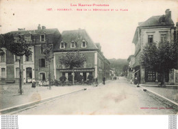 Delcampe - 65 - TOURNAY - S07818 - Rue De La République Et La Place - - Tournay