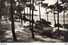 Delcampe - 17 - MESCHERS - S07720 - Plage De Suzac - Camping De La Côte De Beauté - Pli - CPSM 14x9 Cm - Meschers