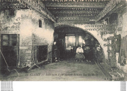 Delcampe - 71 - CLUNY - S08949 - Intérieur D'une Maison Romane - Rue Du Merle - - Cluny