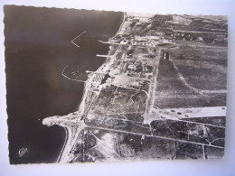 Delcampe - Avion / Airplane / MARIGNANE AIRPORT / Aéroport / Flughafen - Aerodrome