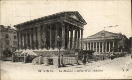 Delcampe - CPA Nimes La Maison Carree Et Le Theatre - Nîmes