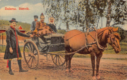 Delcampe - Sweden Dalarne Rattvik Chidren In Horse Cart Vintage Postcard - Svezia