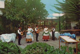 Delcampe - ESPAÑA Arucas Gran Canaria Grupo Folclórico Con Trajes Típicos Unposted #PBD446 - Gran Canaria