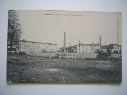 Delcampe - LEZOUX - PLACE DU MARCHE AU BOIS - Lezoux
