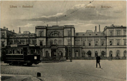 Delcampe - Libau - Bahnhof Mit Strassenbahn - Lettland