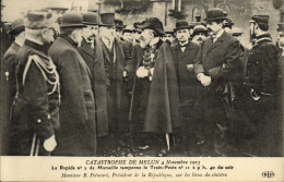 Delcampe - CPA Train Catastrophe De Melun 4 Novembre 1913 Le Rapide N°2 De Marseille Tamponne Le Train Poste Poincare Sur Les Lieux - Materiale