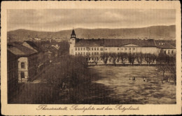 Delcampe - CPA Terezín Theresienstadt Region Aussig, Paradeplatz, Postgebäude - Tsjechië
