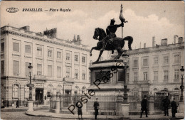 Delcampe - Brussel - "Place Royale" - Koningsplein Met Ruiterstandbeeld Godfried Van Bouillon - Brüssel (Stadt)