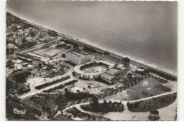 Delcampe - CHATELAILLON: Le Casino Et L'océan Vue Aérienne 10x15 - Très Bon état - Châtelaillon-Plage