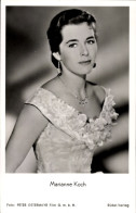 Delcampe - CPA Schauspielerin Marianne Koch, Film Schloss Hubertus, Portrait, Autogramm - Schauspieler