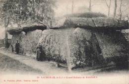 Delcampe - 49 SAUMUR GRAND DOLMEN DE BAGNEUX - Saumur