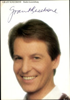 Delcampe - Autogrammkarte Moderator Grant Kneebone, Portrait, Autogramm - Historische Persönlichkeiten