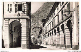 Delcampe - ATCP5-0281-73 - SAINT-JEAN-DE-MAURIENNE - Les Arcades - Saint Jean De Maurienne