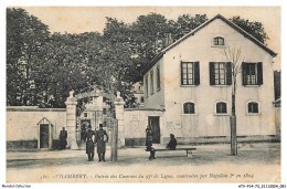 Delcampe - ATYP14-1129-73 - CHAMBERY - Entrée Des Casernes Du 97 E De Ligne - Construites Par Napoléon 1 Er En 1804 - Chambery