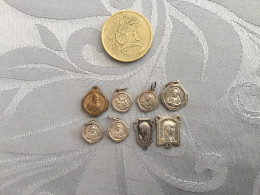 Delcampe - Lot De 8 Minuscules Médailles Religieuses. - Other & Unclassified