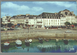 Delcampe - CPM 29 - Concarneau - Le Centre De La Ville - Concarneau