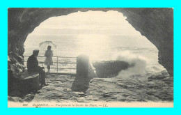 Delcampe - A893 / 035 64 - BIARRITZ Vue Prise De La Grotte Du Phare - Biarritz