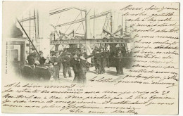Delcampe - Bal à Bord (matelots Dansant En Couple Sur Le Pont D'un Navire De Guerre) Circulé 1902 - Warships