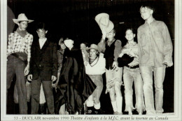 Delcampe - 76-DUCLAIR Novembre 1990..theatre D'enfants A La MJC Avant La Tournee Au Canada .TIRAGE LIMITEE A 500 EX  ANIMEE. ...CPM - Duclair