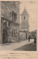 Delcampe - KO 20-(82) LAUZERTE - LA GENDARMERIE - VILLAGEOIS - 2 SCANS - Lauzerte