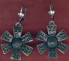Delcampe - ** BOUCLES  D' OREILLES  EMAILLEES ** - Ohrringe