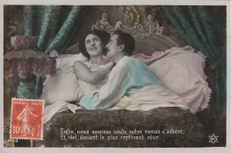 Delcampe - Enfin, Nous Sommes Seuls, Notre Roman S'achève. Et, Réel, Devient Le Plus Captivant Rêve - Paare