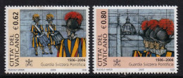 Delcampe - VATICAN CITY 2005 500th Anniversary Of The Swiss Guard : Set Of 2 Stamps UM/MNH - Joint Issues