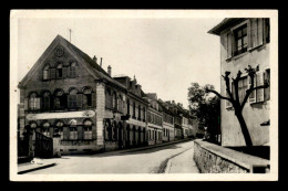 Delcampe - 68 - ALTKIRCH - RUE DES ALLIES - Altkirch