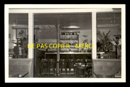 Delcampe - 55 - BAR-LE-DUC - LE CAFE DU MIDI INTERIEUR ET EXTERIEUR - 2 CARTES PHOTOS ORIGINALES - Bar Le Duc