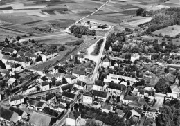 Delcampe - 89 Aillant-sur-Tholon Les 4 Routes Et La Laiterie Vue Panoramique Aérienne Générale (scanR/V) N° 53 \MR8005 - Aillant Sur Tholon