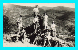 Delcampe - A952 / 535 Carte Photo ! Homme Et Femme - Paysage A Situer - A Identifier - Fotografie
