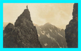 Delcampe - A952 / 495 Carte Photo ! Homme En Haut D'une Montagne - Fotografie
