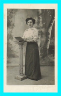 Delcampe - A952 / 725 Carte Photo ! Femme - Lang Fils Ainé - Montelimar Orange - Fotografie