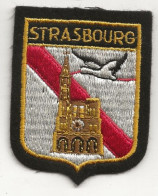 Delcampe - Ecusson Tissus Strasbourg - Stoffabzeichen