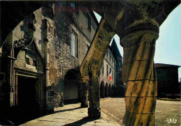 Delcampe - Carte Postale - 87 - Rochechouart - Le Château - Cour Intérieure - CPM - Voir Scans Recto-Verso - Poscard - Carta Postal - Rochechouart