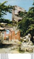 Delcampe - CPSM Petit Format  9 X 14 Cm - 13 ARLES  Jardin D'été  Statue  De Niobé - Arles